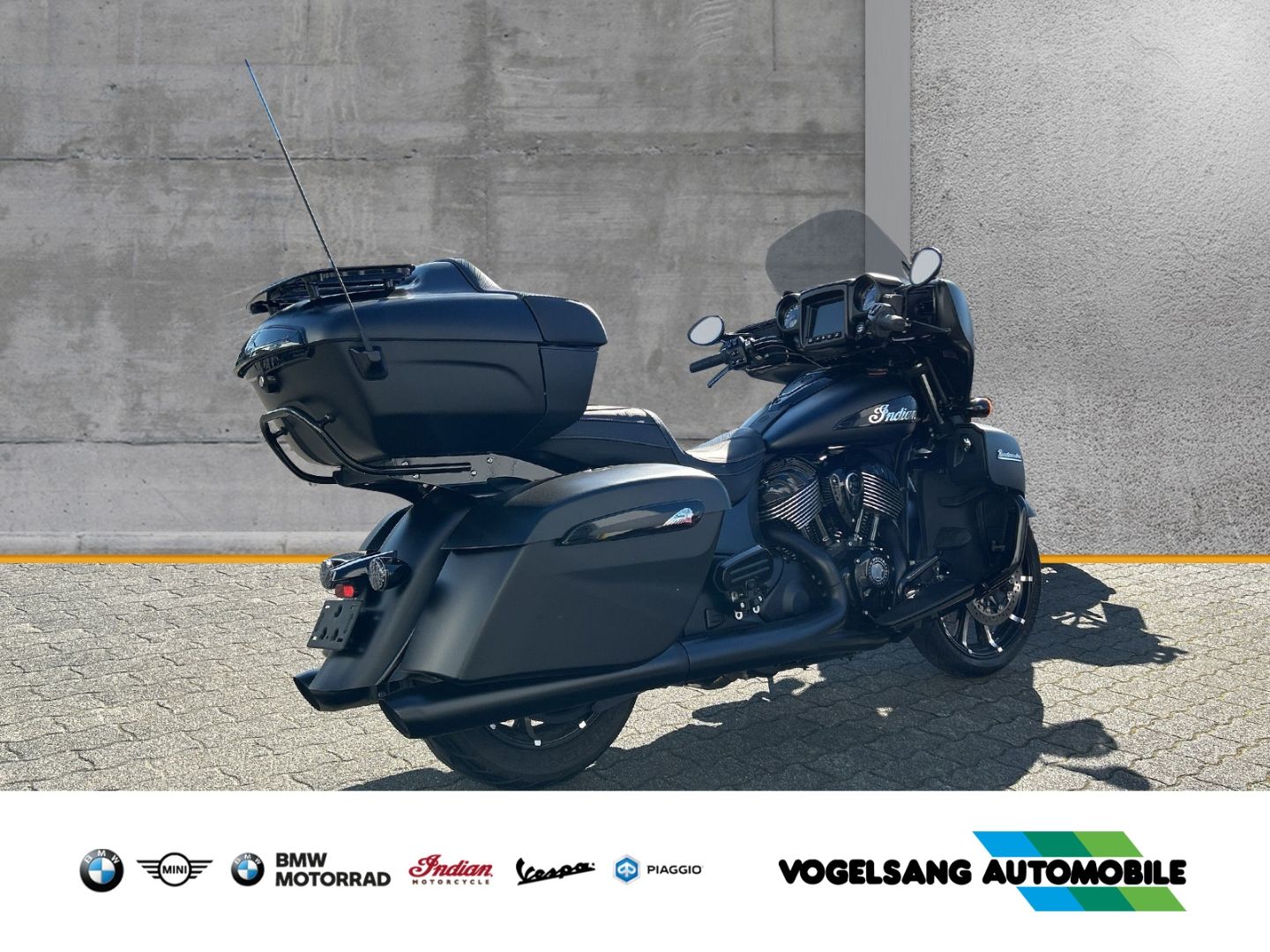 Fahrzeugabbildung Indian Roadmaster Dark Horse, Koffer, TopCase, Navigati