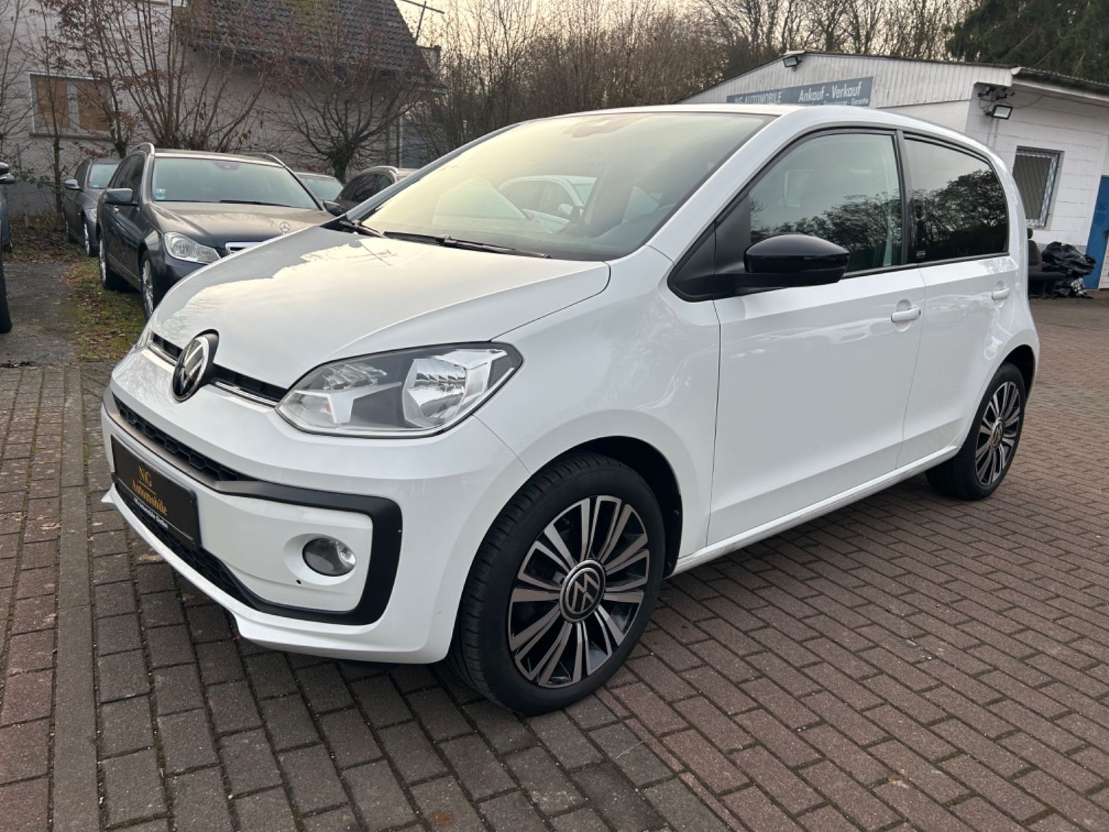 VW up