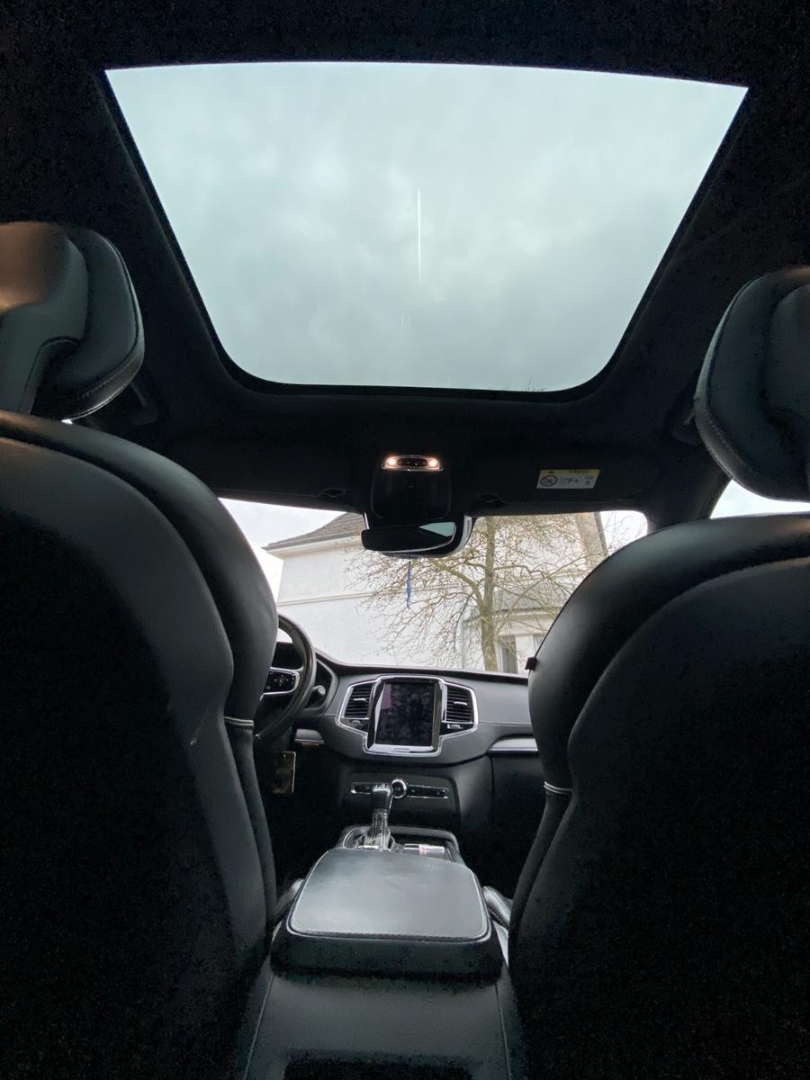 Volvo XC90 D5 AWD R-Design Luftfahrwerk 360 HUD Standh
