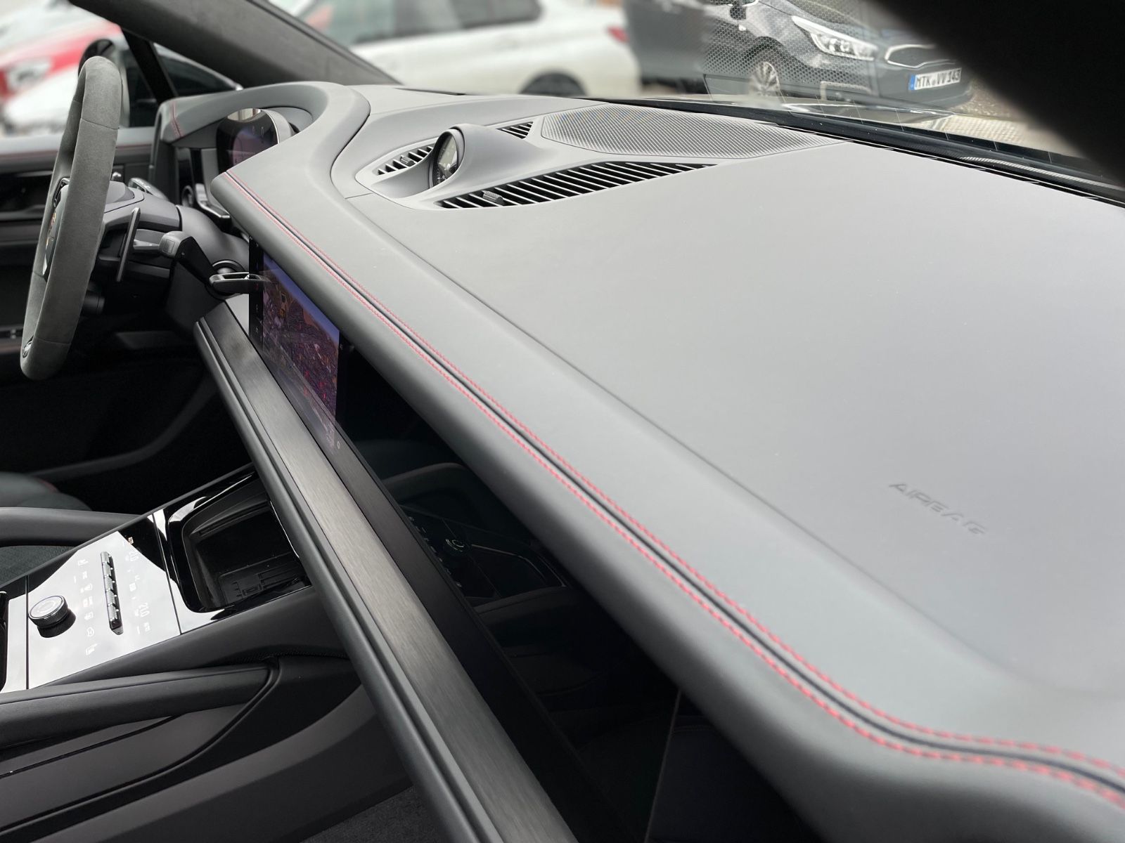 Fahrzeugabbildung Porsche Cayenne GTS Coupé |HUD|ACC|360°|3.Disp|Sportdesi