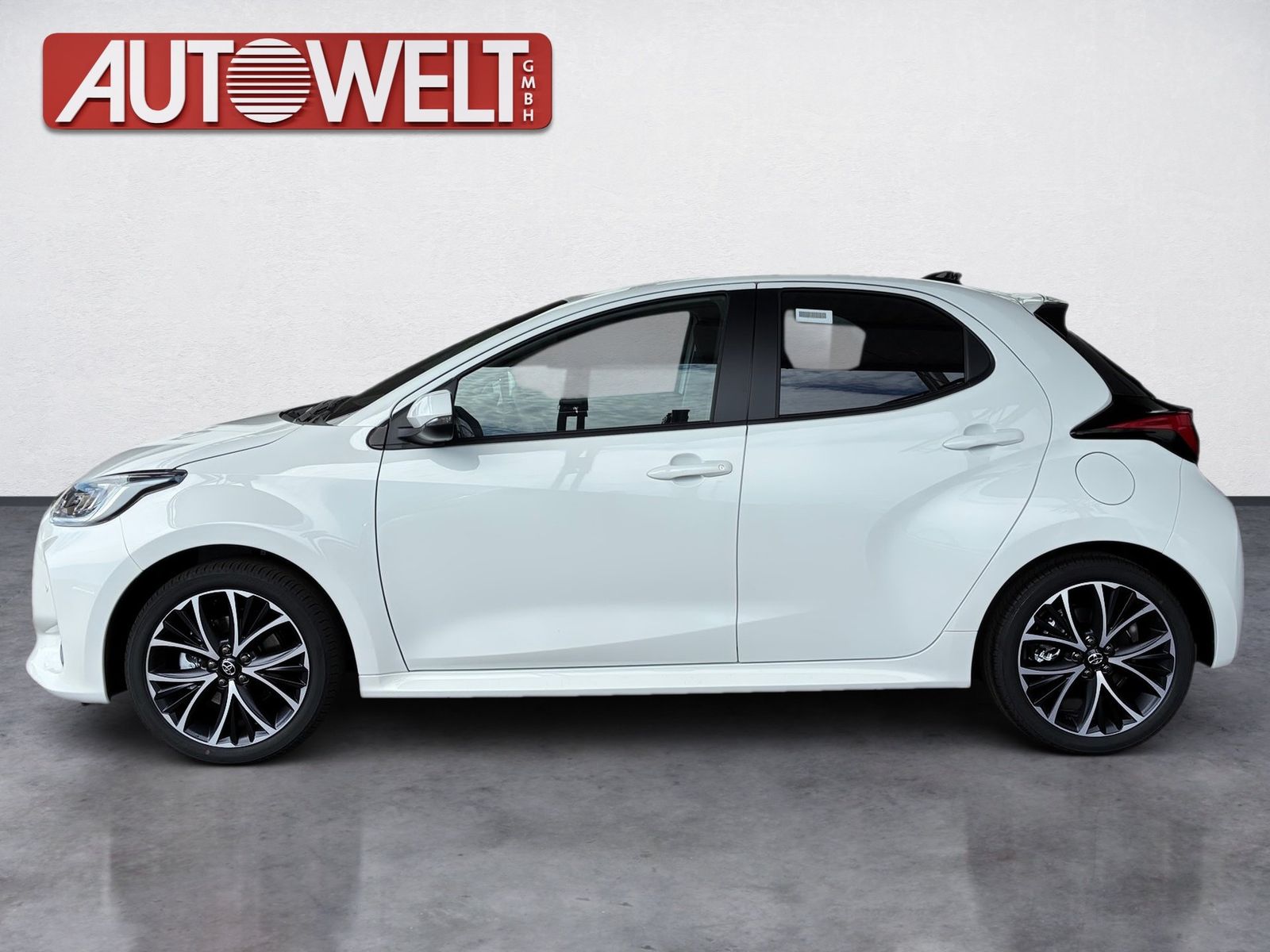 Fahrzeugabbildung Toyota Yaris 1.5 Teamplayer Kamera,LED,Matrix,ACC,PDC