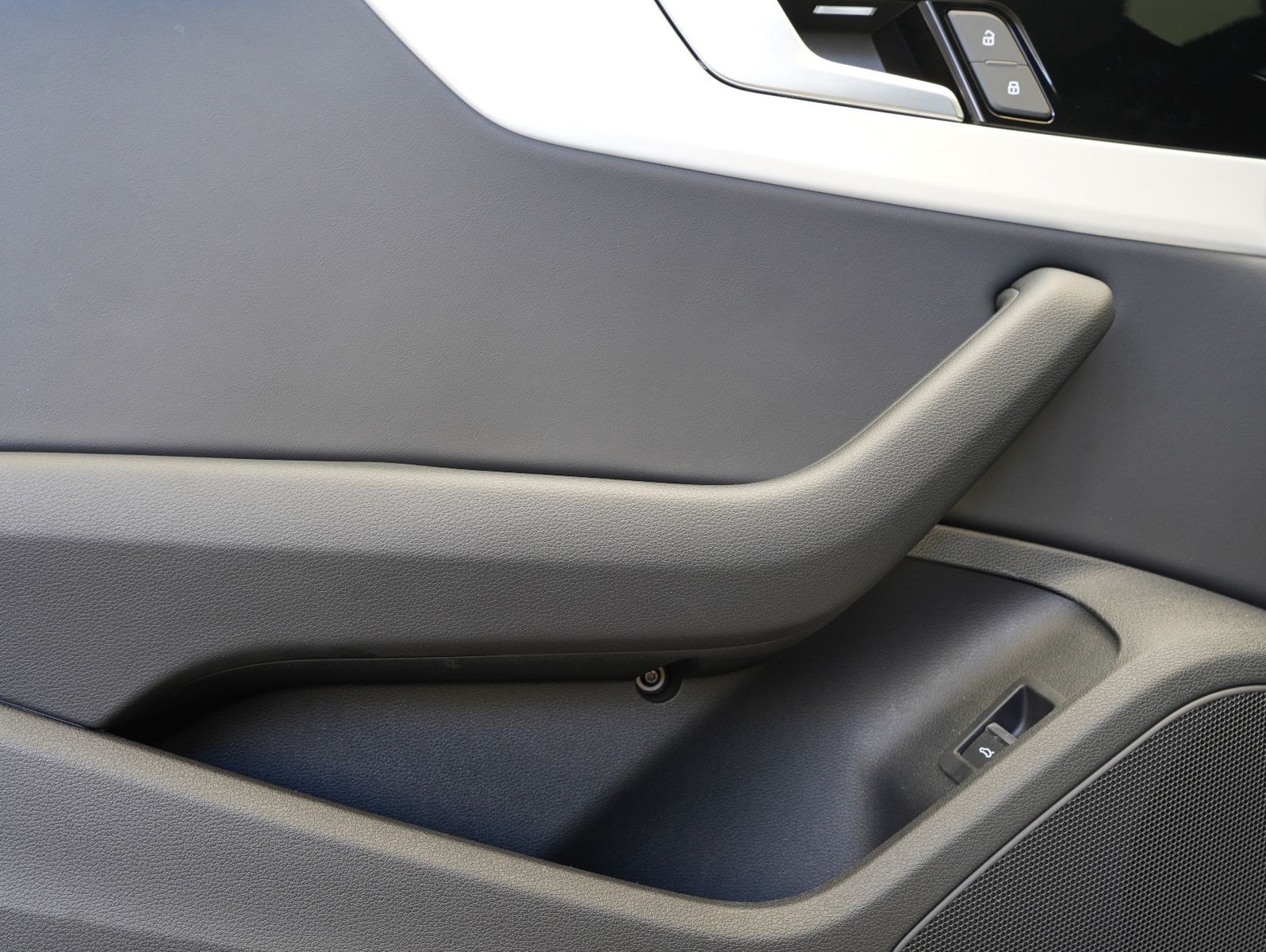 Fahrzeugabbildung Audi A4 Avant 35 TDI S line Competition Edition