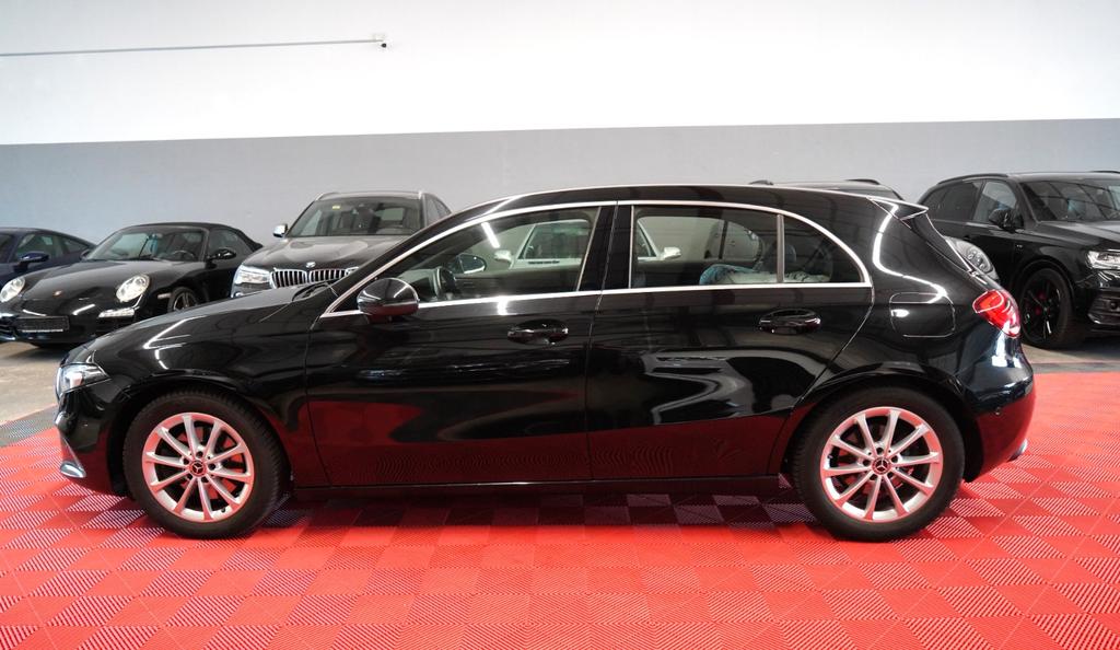 Mercedes-Benz A 220