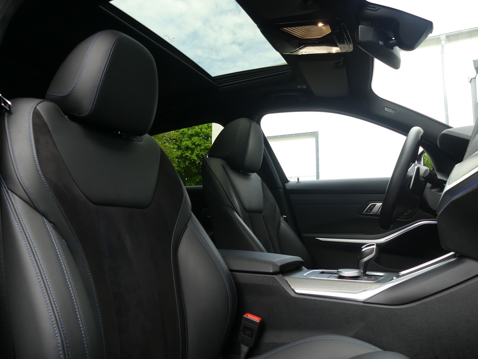 BMW 320d M Sport Touring Laser/Pano/Kamera/AHK/1.Hd foto 19