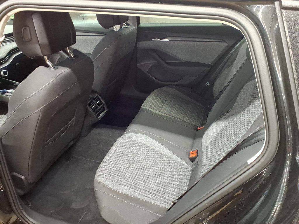 Skoda Superb - Bild 6