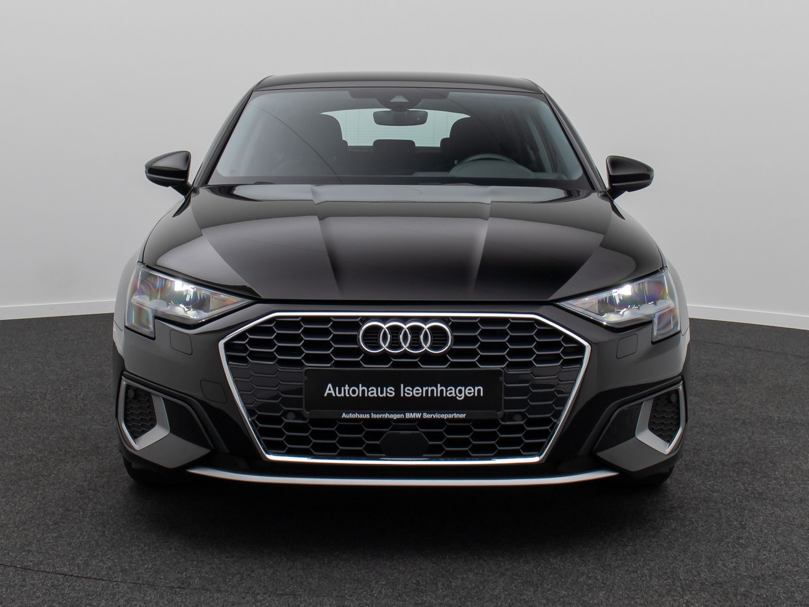 Fahrzeugabbildung Audi A3 30 TFSI S tronic Sportback PDC DAB FahrAssist