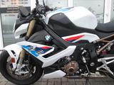 BMW S 1000 R / M-PAKET  /  Akrapovic / Garantie - BMW S1000