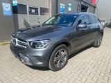 Mercedes-Benz GLC 300 de 4Matic / KAMERA / Abstand Tempomat - Hybrid (Diesel/Elektro): Luftfederung, Geländewagen