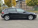 Volkswagen Golf 7 1.4 TSI DSG|Park-Assist|Sitzhzg.|Garantie - mit Benzin-Antrieb: Schwarz, Stoff, mit Klimaautomatik, Garantie