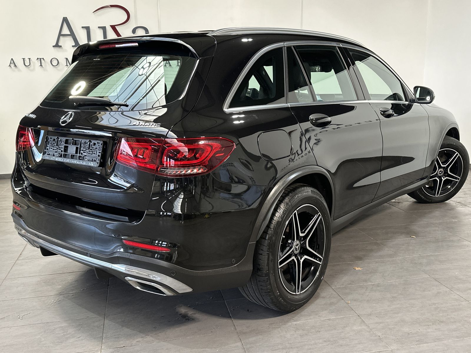 Fahrzeugabbildung Mercedes-Benz GLC 300d 4Matic AMG-Line NAV+LED+AHK+KAMERA+19ZO
