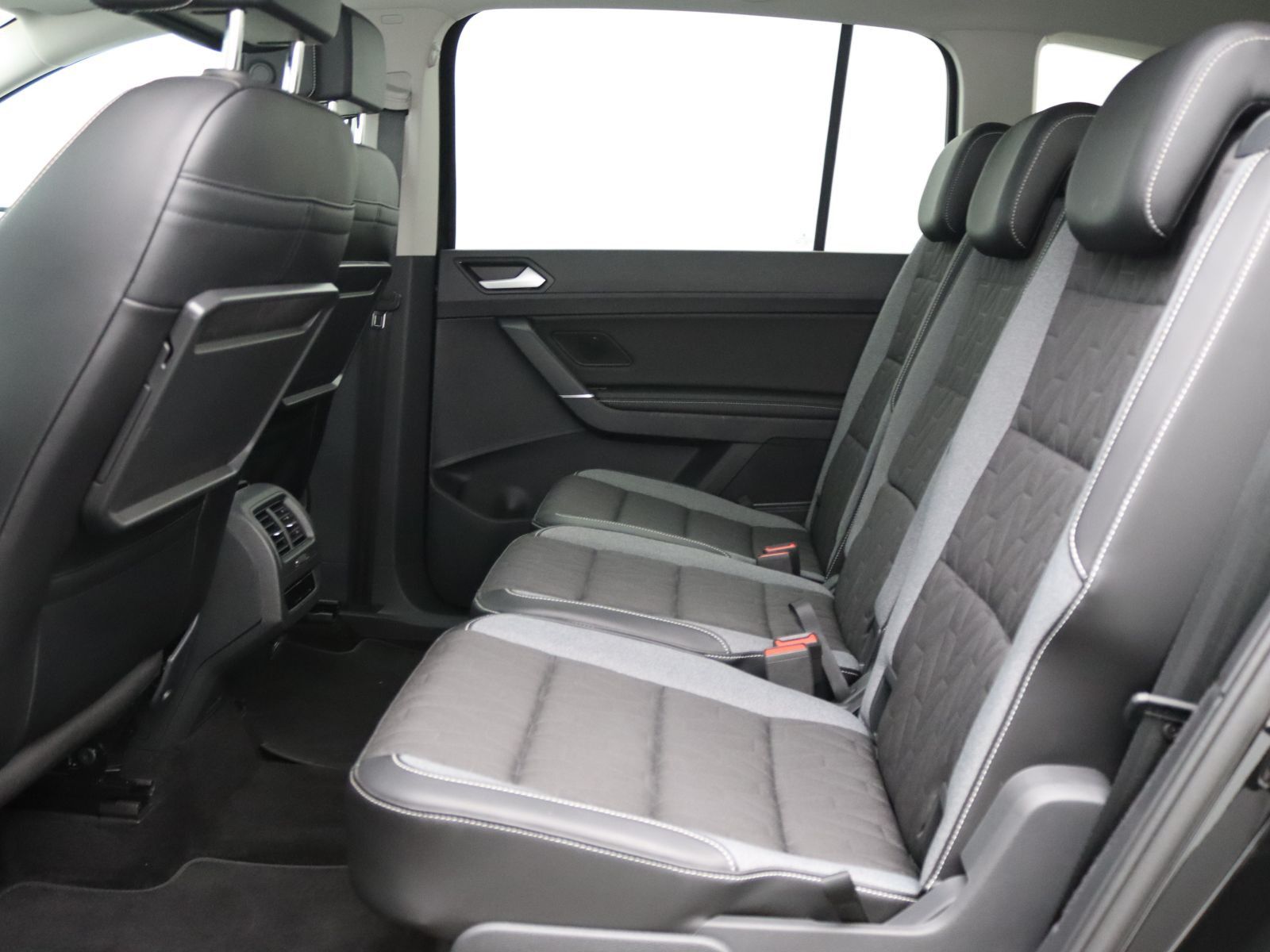 Volkswagen Touran - Bild 12