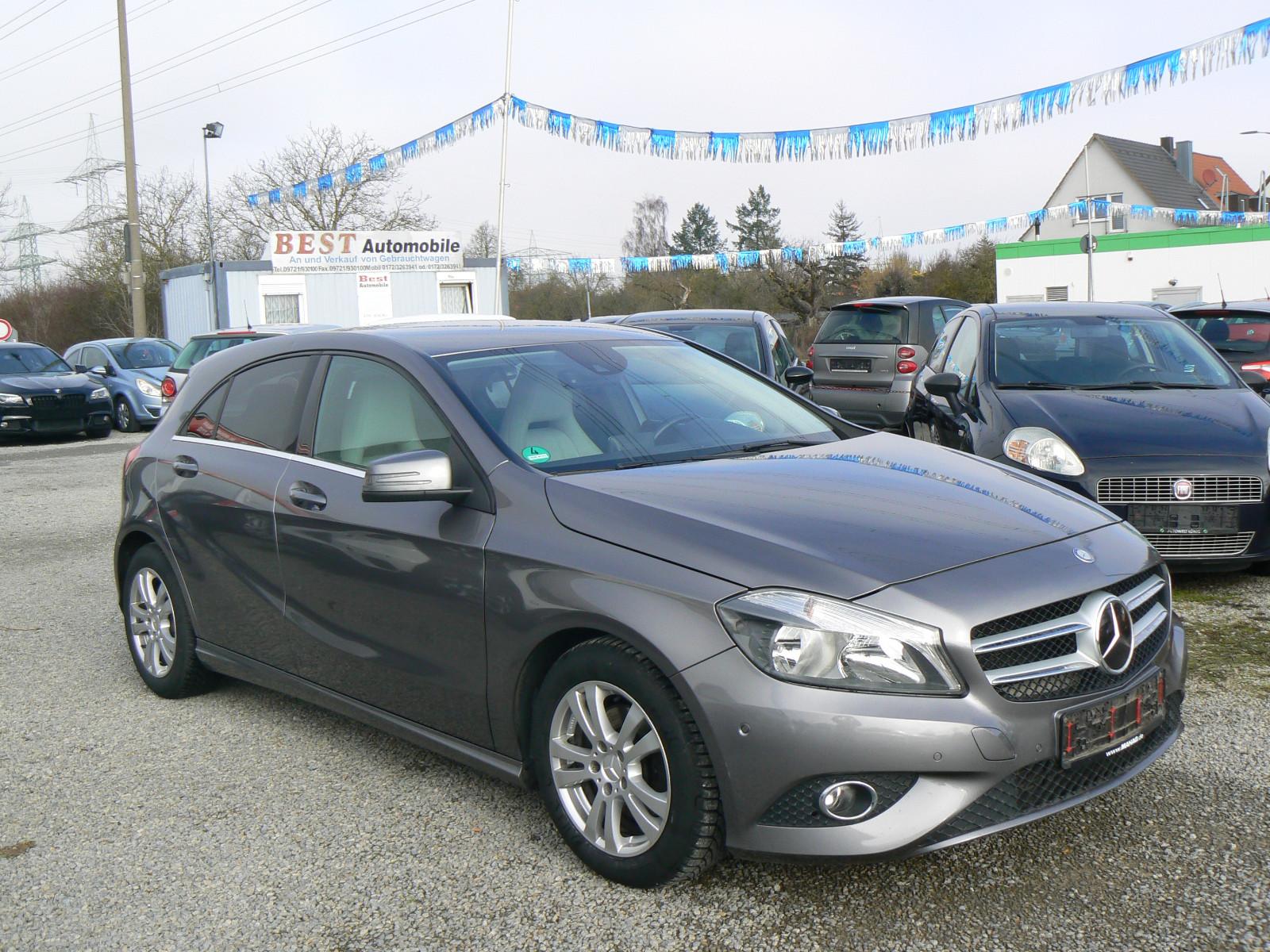 Mercedes-Benz A 180 Urban BlueEfficiency/Navi/Teilleder