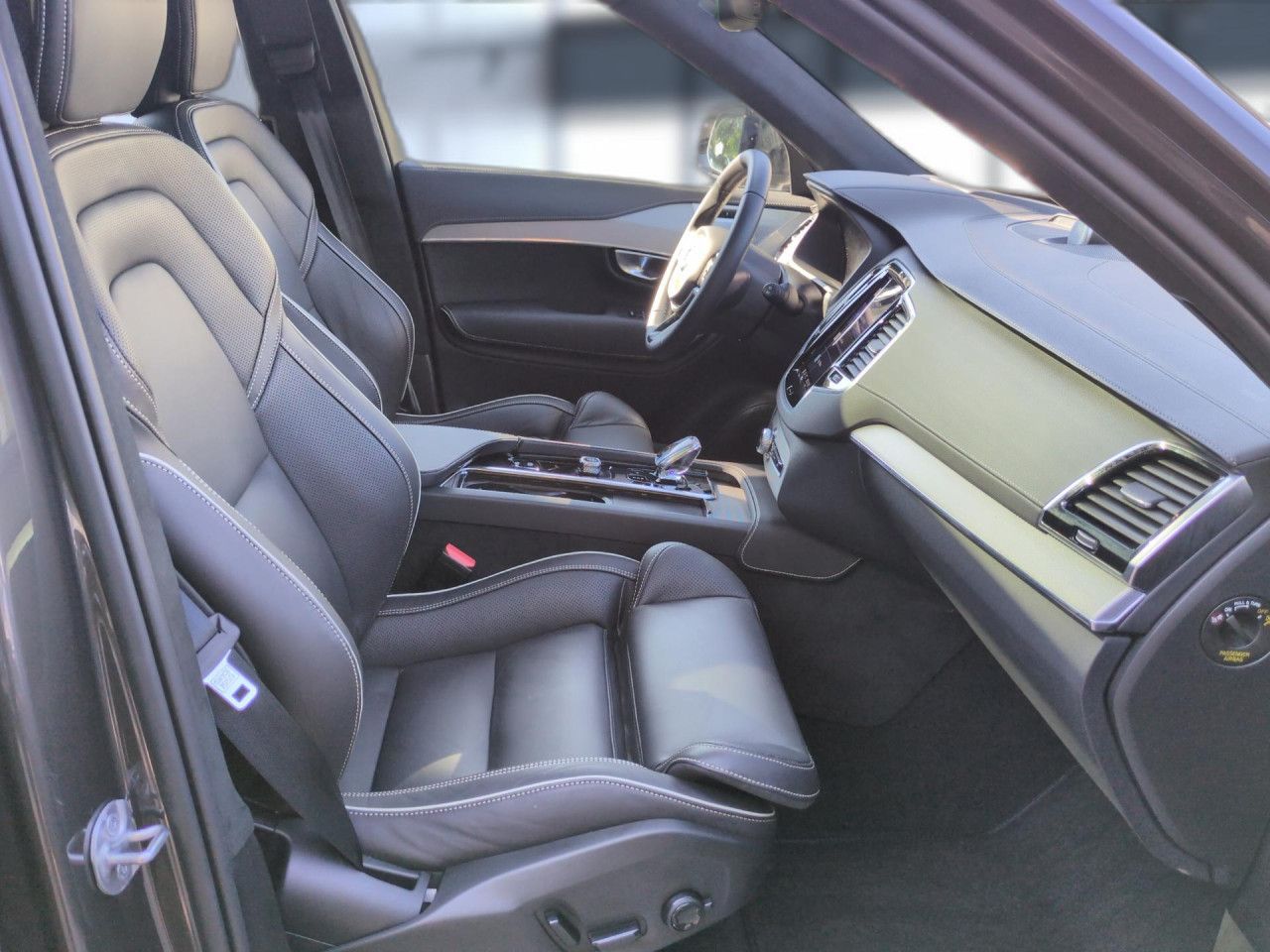 Volvo XC90 - Bild 23