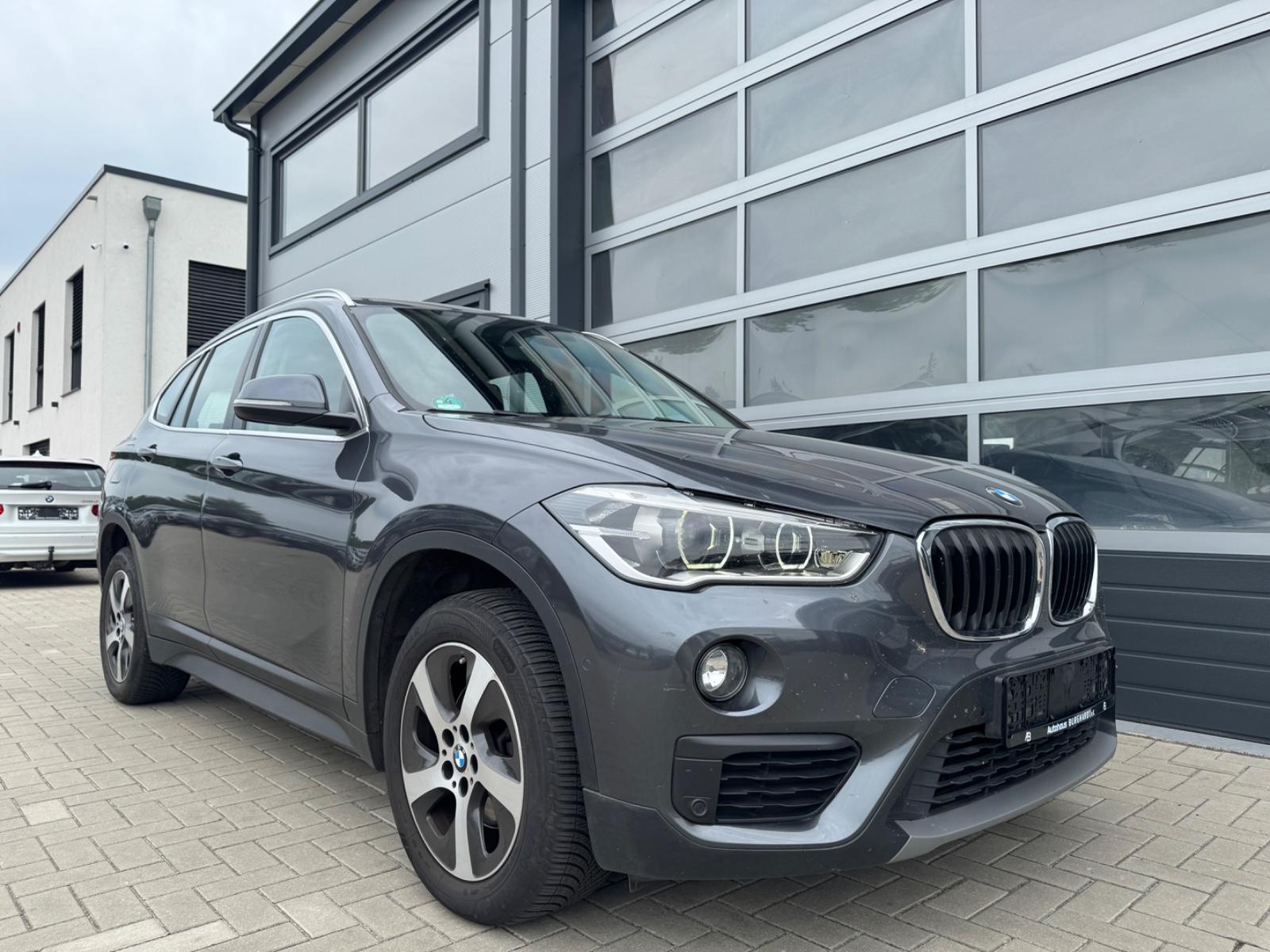 BMW X1 sDrive18d Sport Line LED NAVI LM PDC AHK