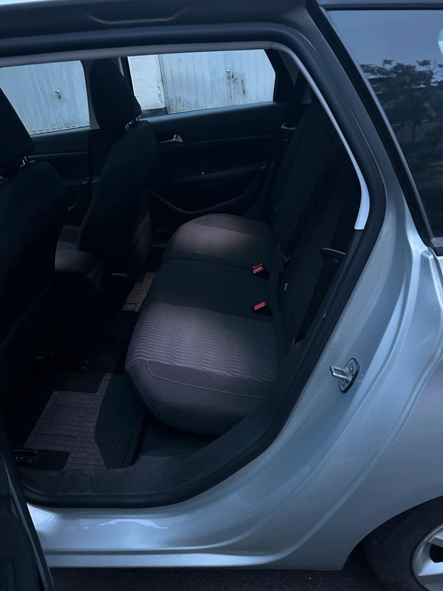 Peugeot 308 2015 — photo 13