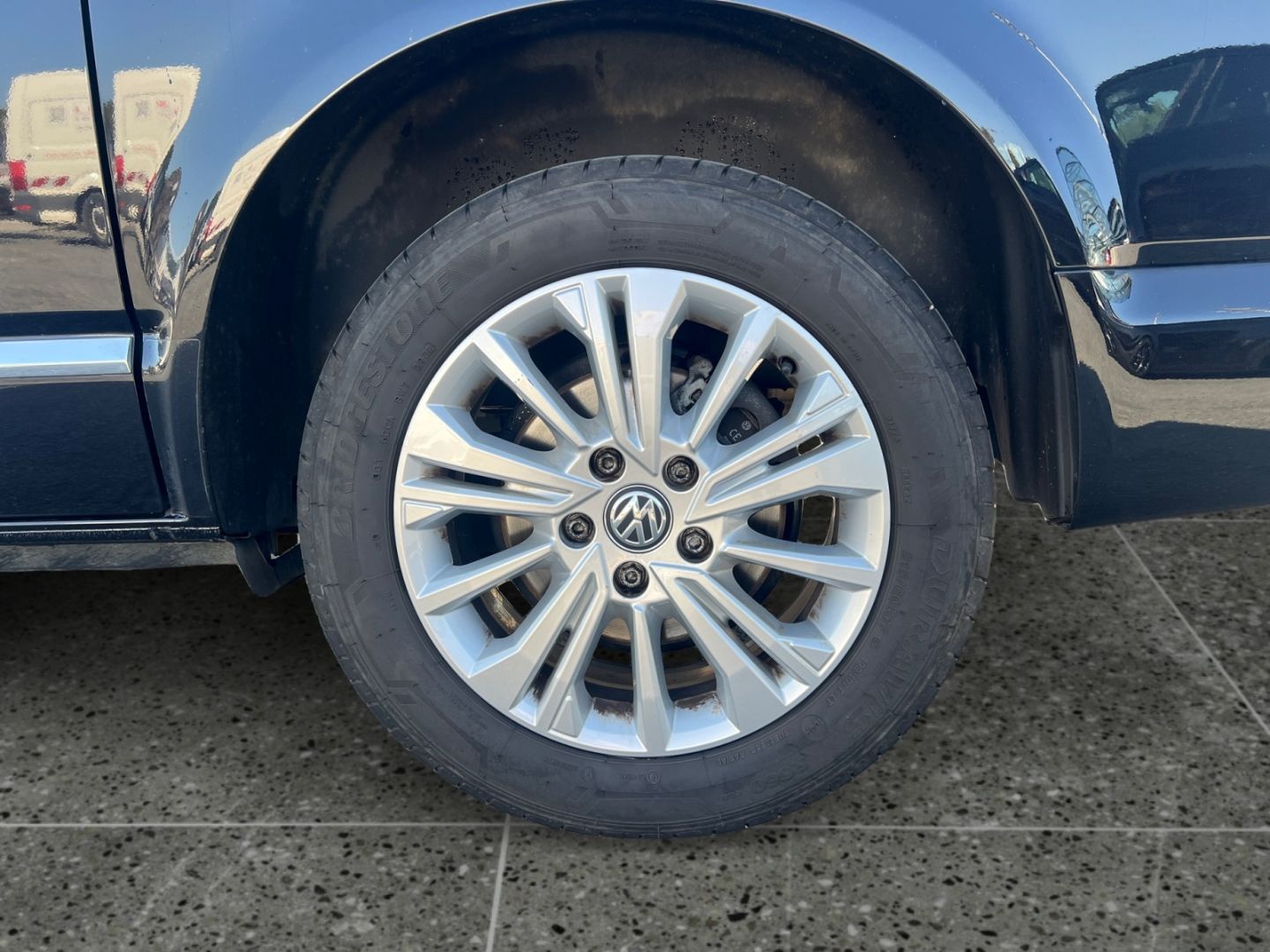 Volkswagen T6.1 Multivan Comfortline 4MOTION Leder Standhzg foto 19