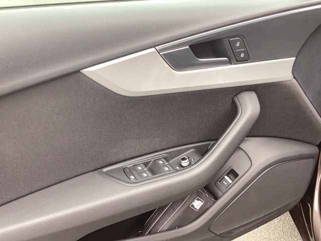 Fahrzeugabbildung Audi A4 Limousine 2.0 TFSI ultra Klimaautomatik Xenon