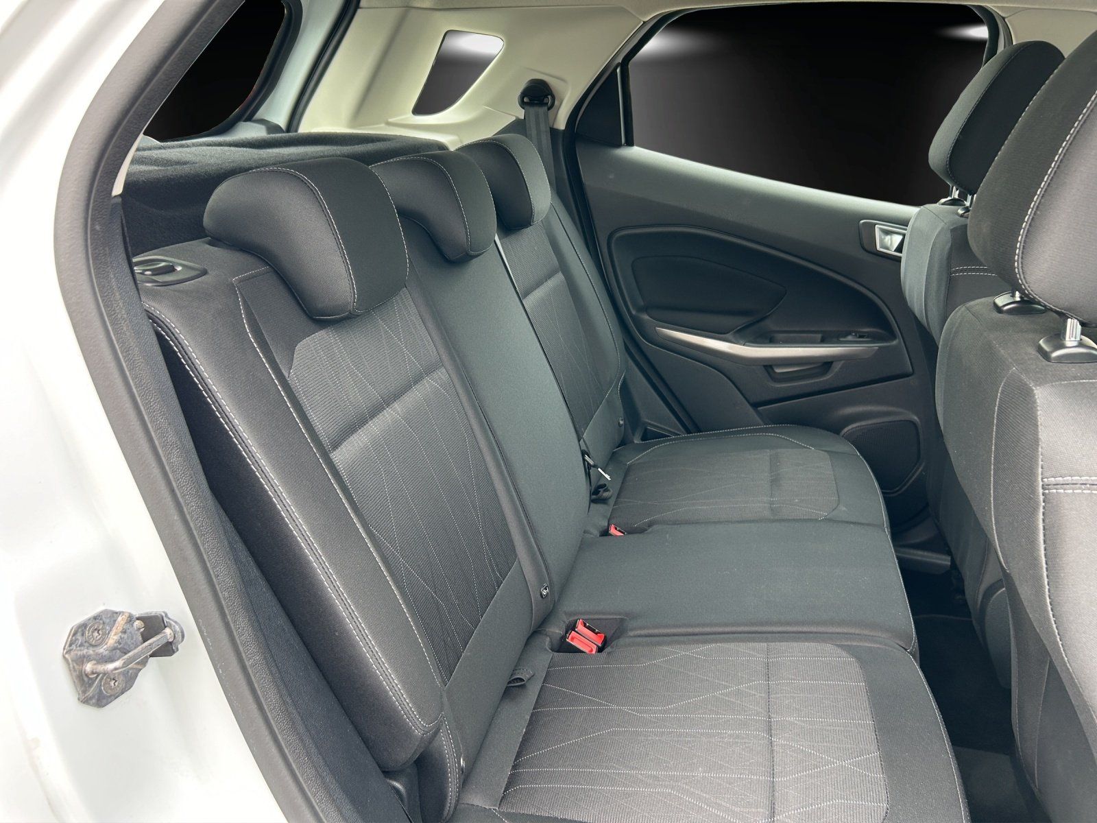 Fahrzeugabbildung Ford EcoSport 1.0 EcoBoost Trend Start/Stopp