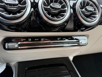 2025 Mercedes-BENZ EQA — миниатюра 21