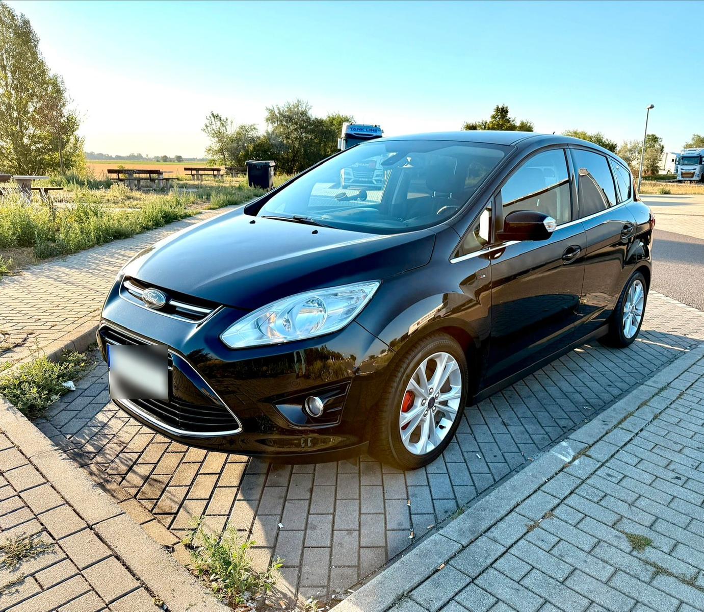Ford C-MAX 2012 — photo 14