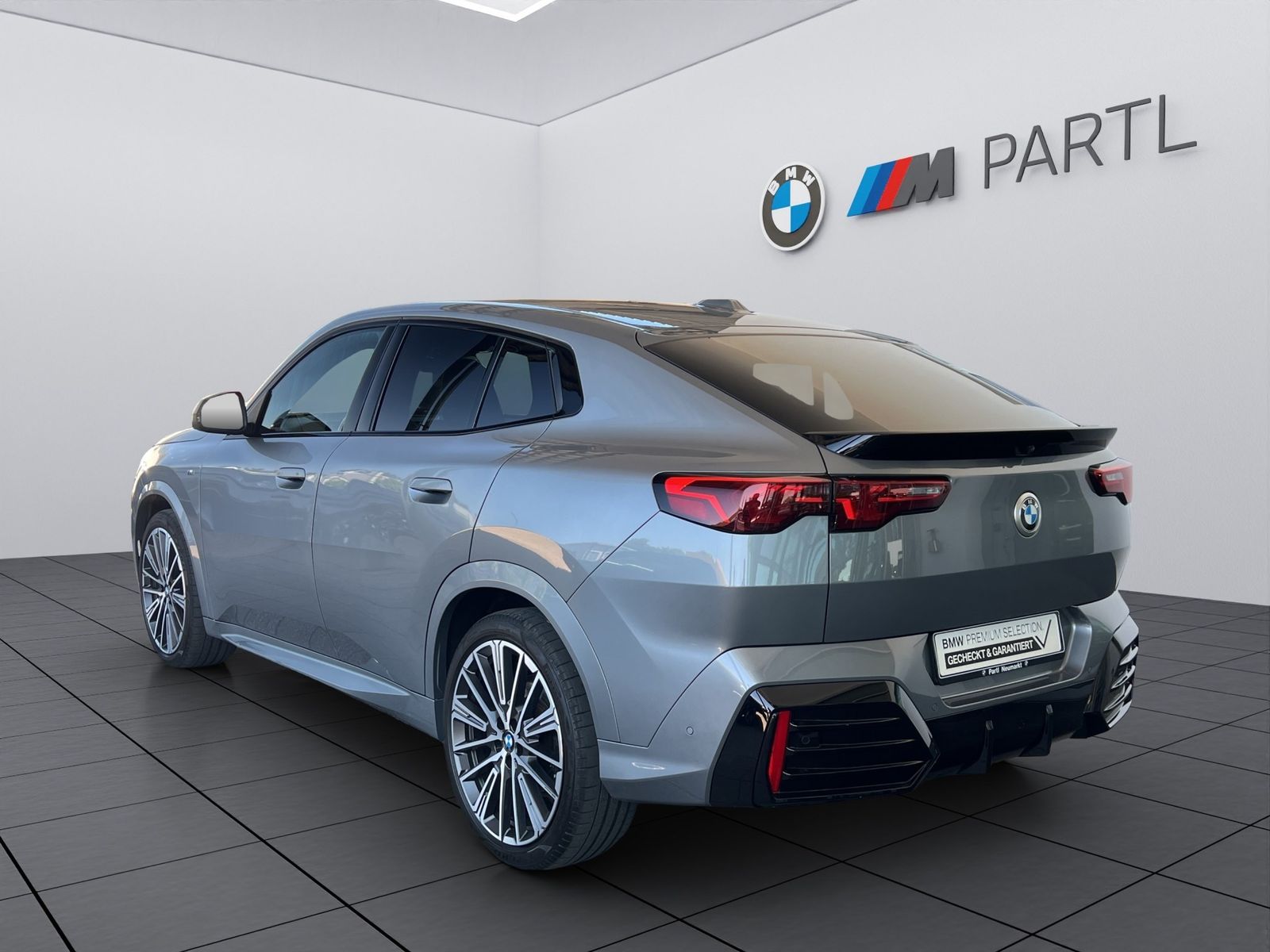 BMW X2 xDrive20d M-Sport NAVI adapLED AHK 360° ACC imagem 3