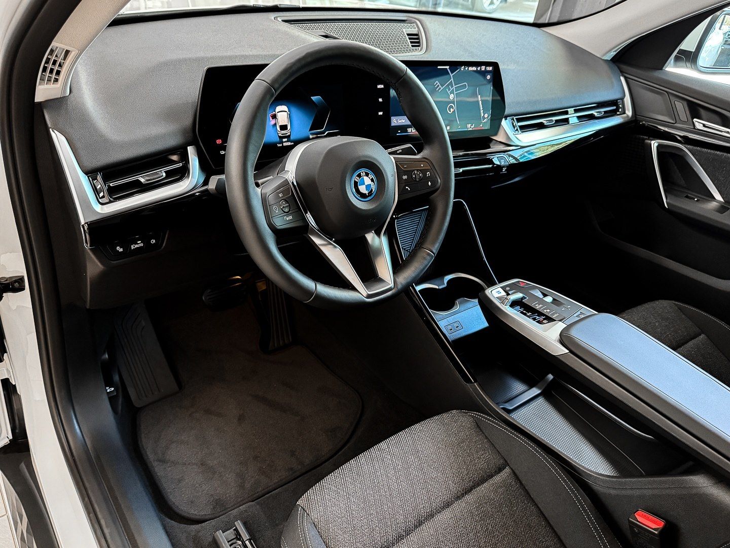 BMW iX2 - Bild 6