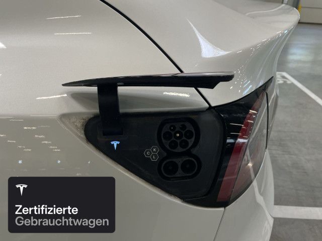 Tesla Model Y Long Range AWD foto 19