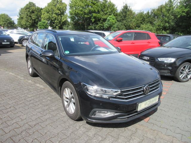 Volkswagen Passat Variant Business 2.0 TDI DSG NAVI AHK LED