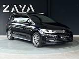 Volkswagen Touran 1.6 TDI R-Line*AHK*NAVI*PDC*SITZ-HZG* - Volkswagen Touran mit Diesel-Antrieb: Kleinbus, R Line