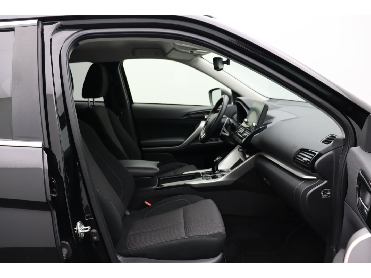 Fahrzeugabbildung Mitsubishi Eclipse Cross Basis Hybrid 4WD Rückfahrkamera