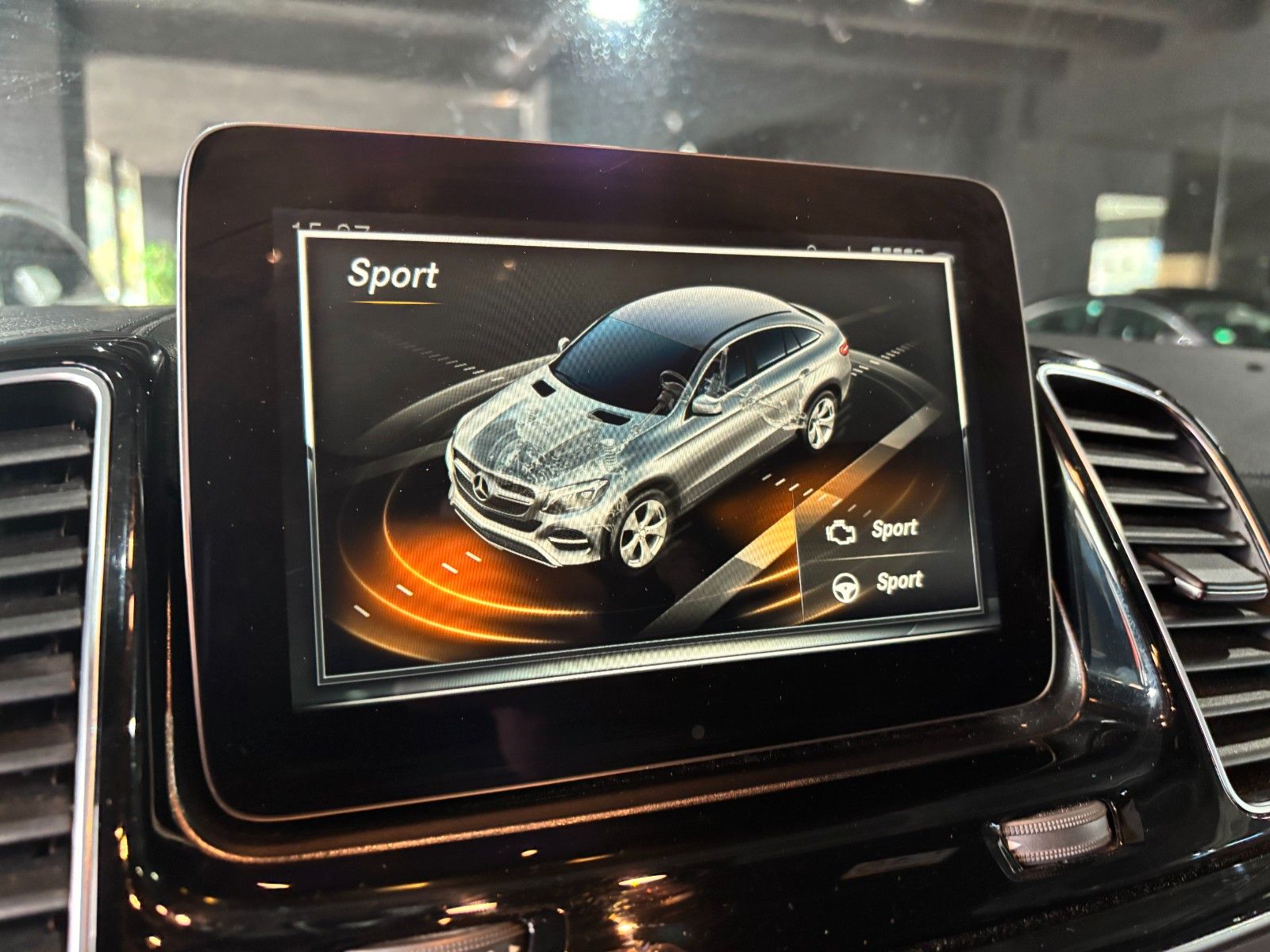 Fahrzeugabbildung Mercedes-Benz GLE 350d Coupe 4Matic *AMG*Kamera*ACC*AHK*SHZ