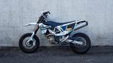 Husqvarna 701 Supermoto - HUSQVARNA 701 SUPERMOTO