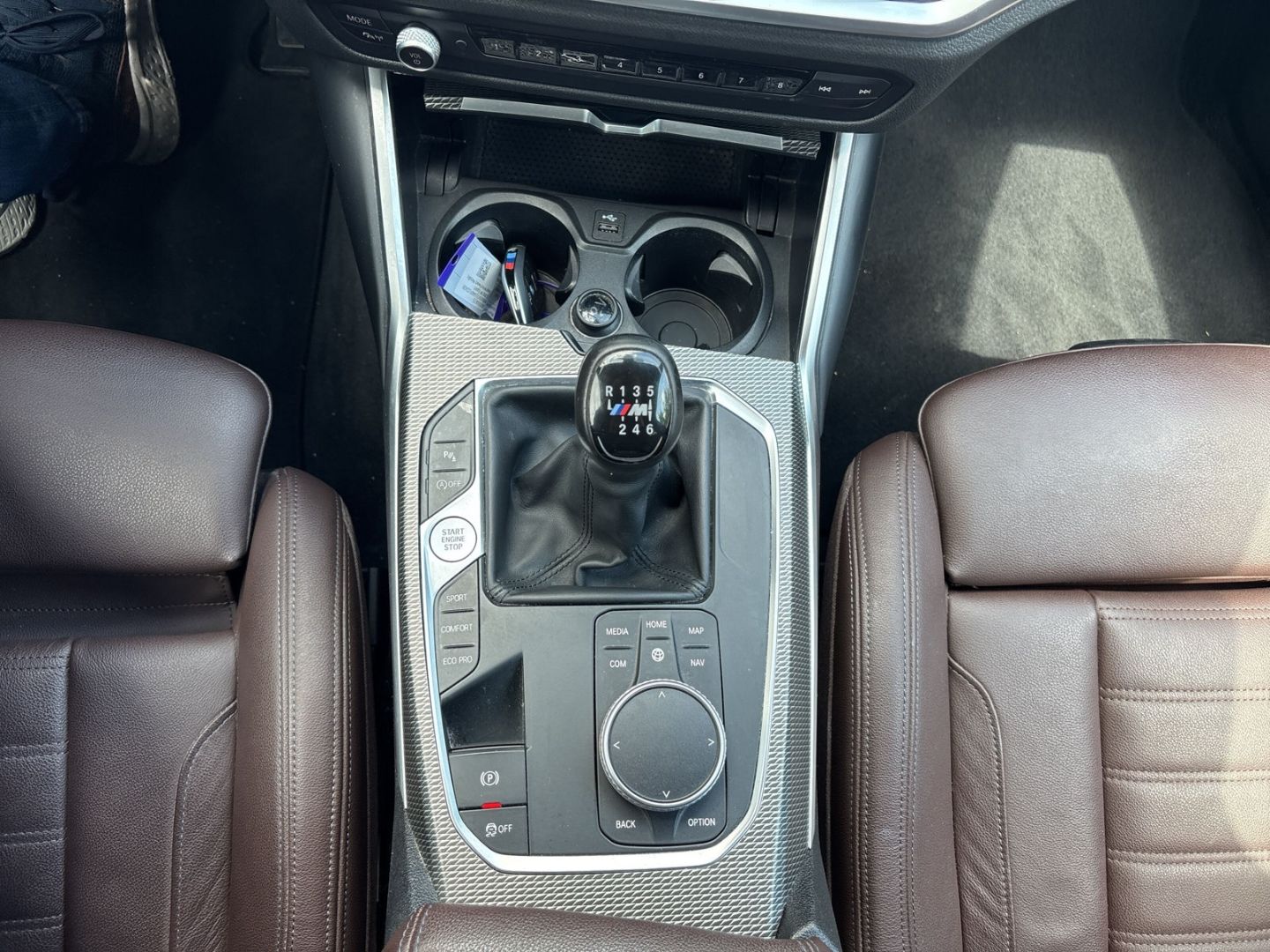 BMW 318 d Limousine M Sport Sportpaket Navi Leder Di foto 17