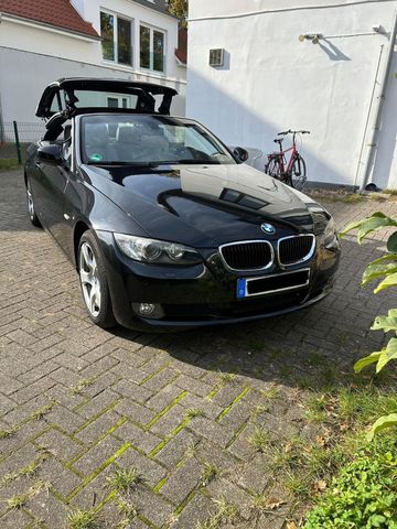 BMW Ganzjahres BMW Cabrio 320,e93 in einem ric...