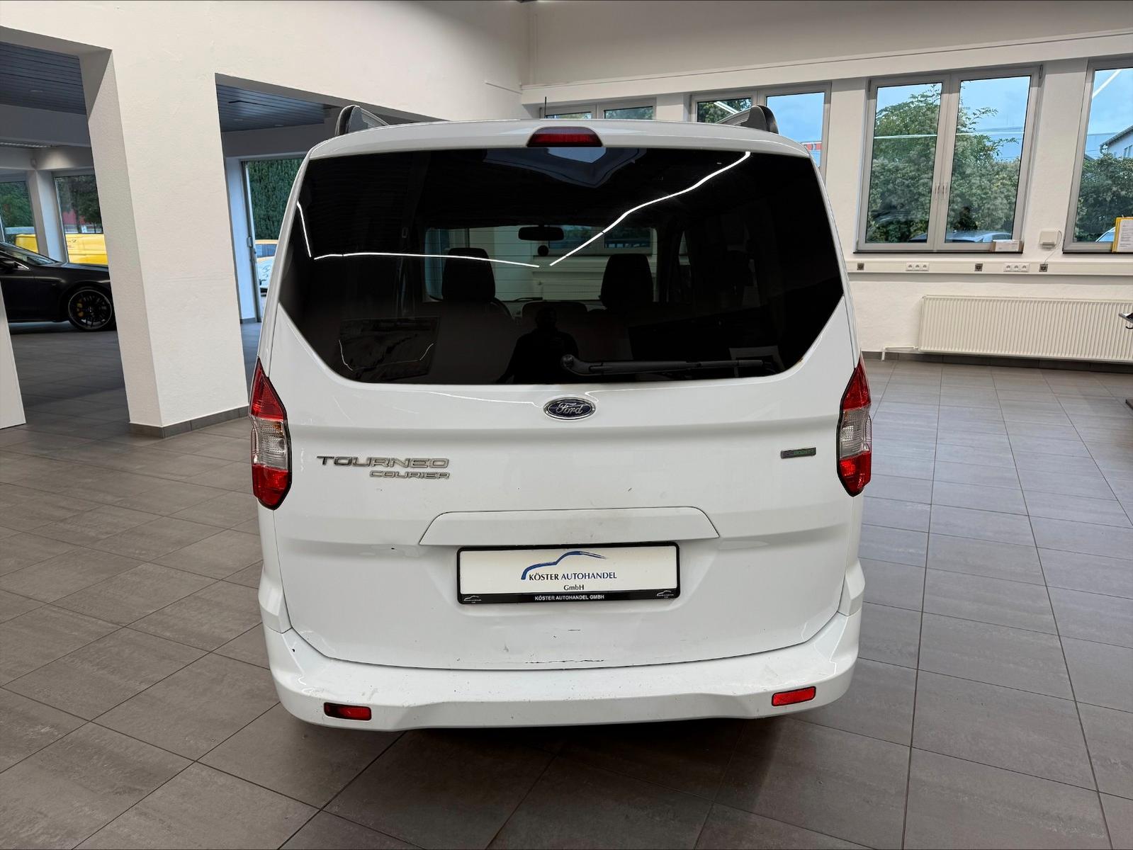 Ford  2015 — engine 998 cm³, 101 HP (74kW)