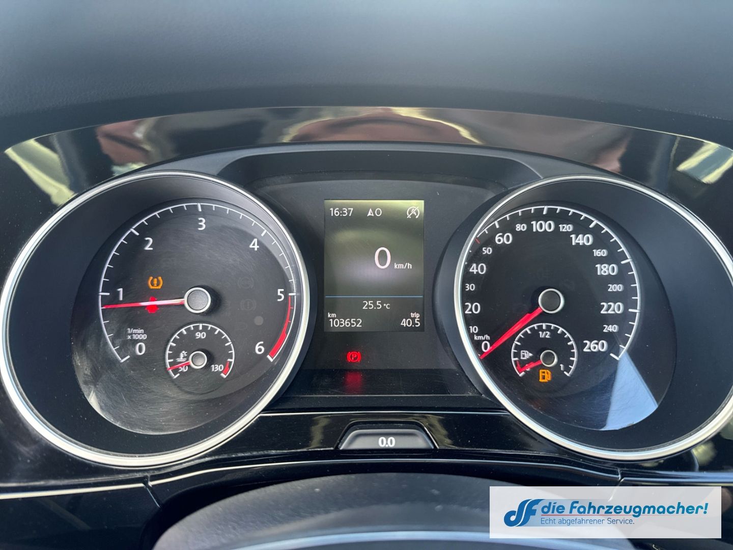Fahrzeugabbildung Volkswagen Touran Highline 2,0TDi Pano *EXPORT