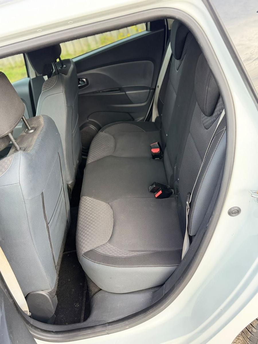 Renault Clio 2014 — photo 7