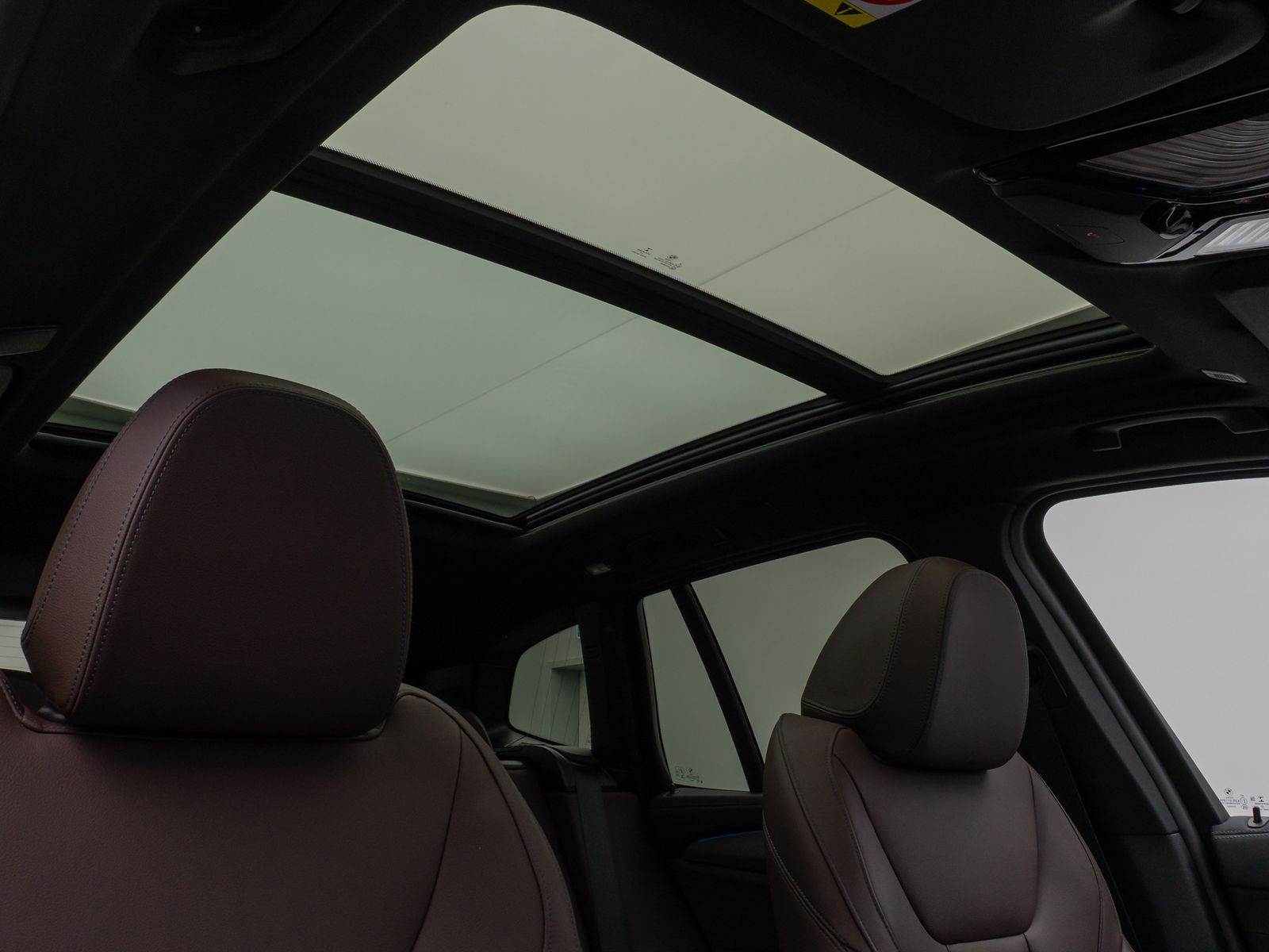 Fahrzeugabbildung BMW iX3 M Sport Impressive Panorama 360°HUD DAB H/K