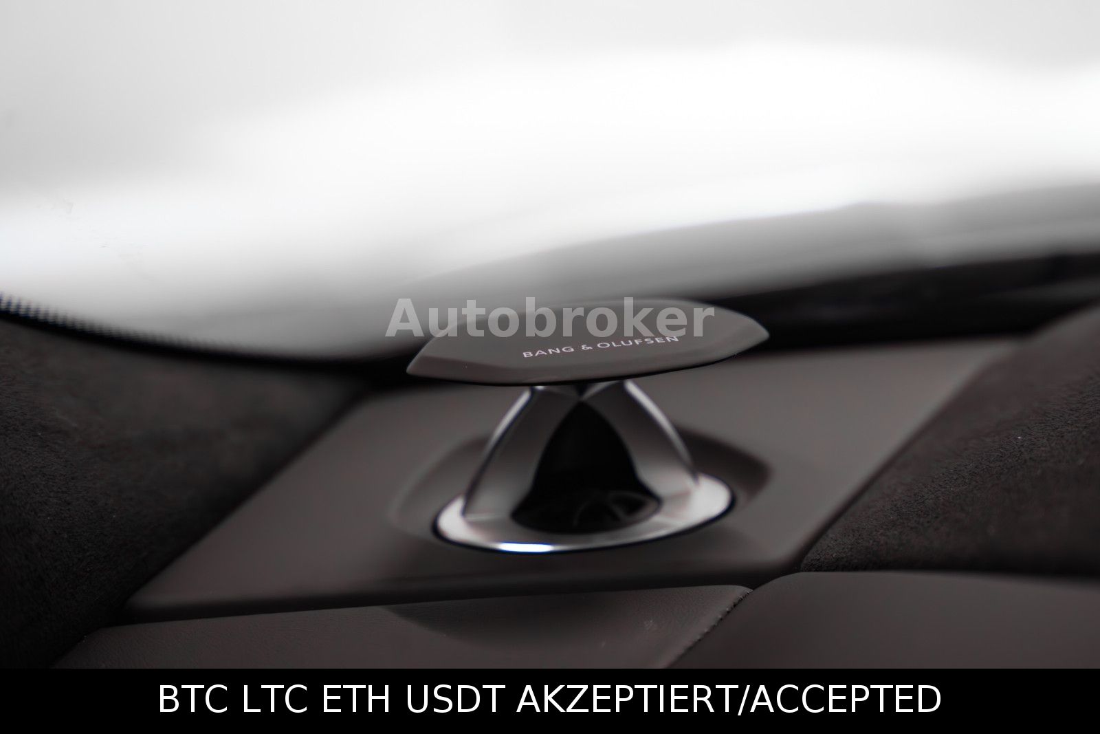 Lamborghini Urus – pogled 26