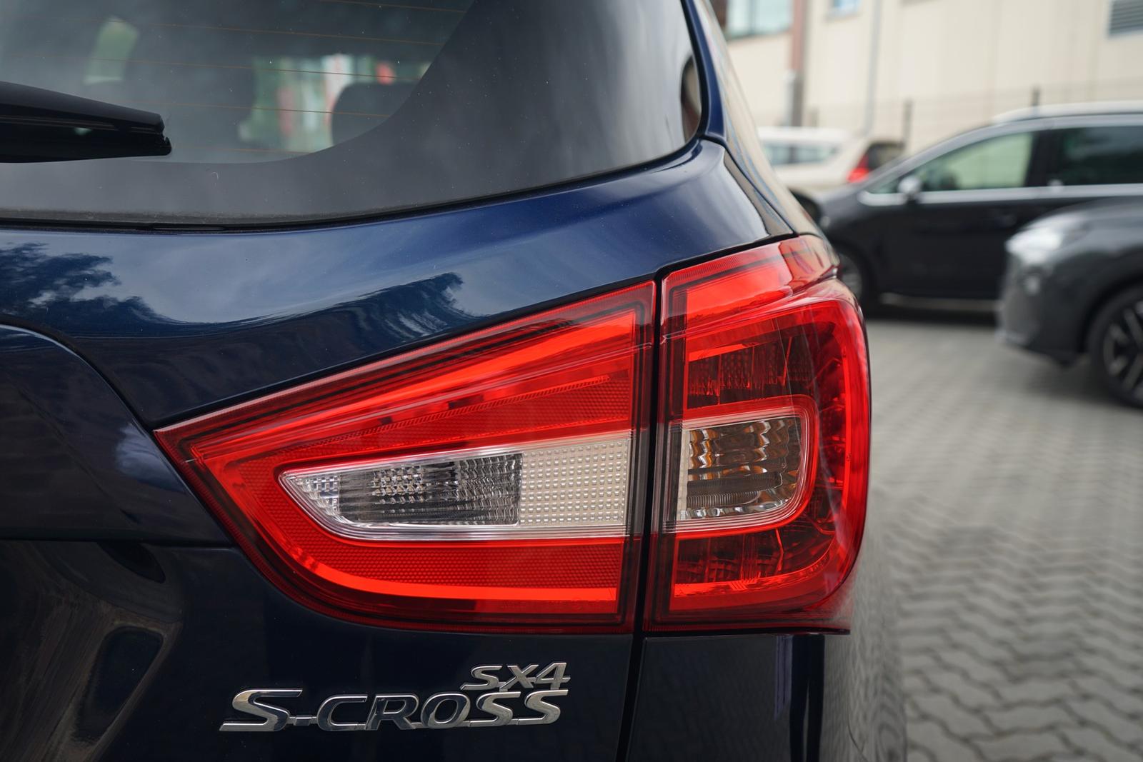 Suzuki SX4 S-Cross 1.4 Boosterjet mHev LED Kamera ACC