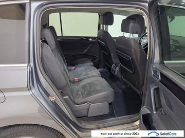 Volkswagen Touran - 12