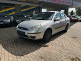 Ford Focus 1.6 Futura - Ford Focus: Futura