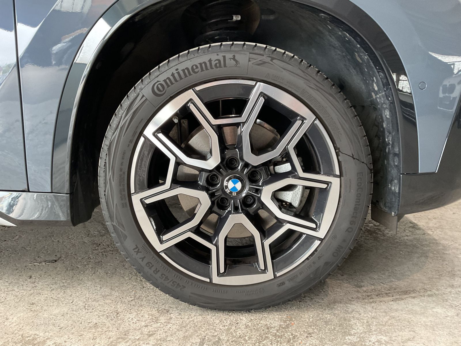 Fahrzeugeinzelansicht 16 Fahrzeugabbildung BMW X1 sDrive20i |AHK |Head-Up Disp. |19" LMR
