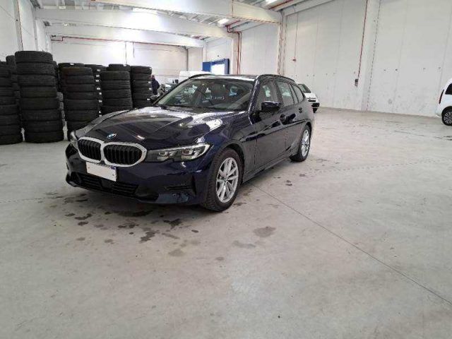 BMW 318 d 48V Touring Business Advantage