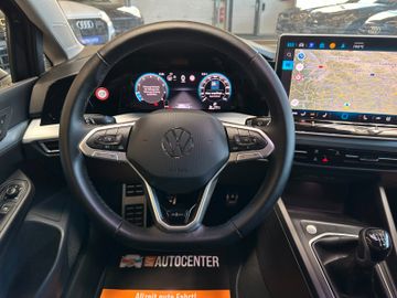 MYAUTOCENTER – Gebraucht- und Jahreswagen mit Werkstattservice in Pfaffenhofen Volkswagen Golf VIII *Keyless*Totwinkel*ACC*PDC*LED*VOLL