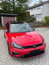 Volkswagen Golf 7 R Facelift | 310 PS | Remus - mit Benzin-Antrieb: Multifunktionslenkrad, Kleinwagen, mit Klimaautomatik