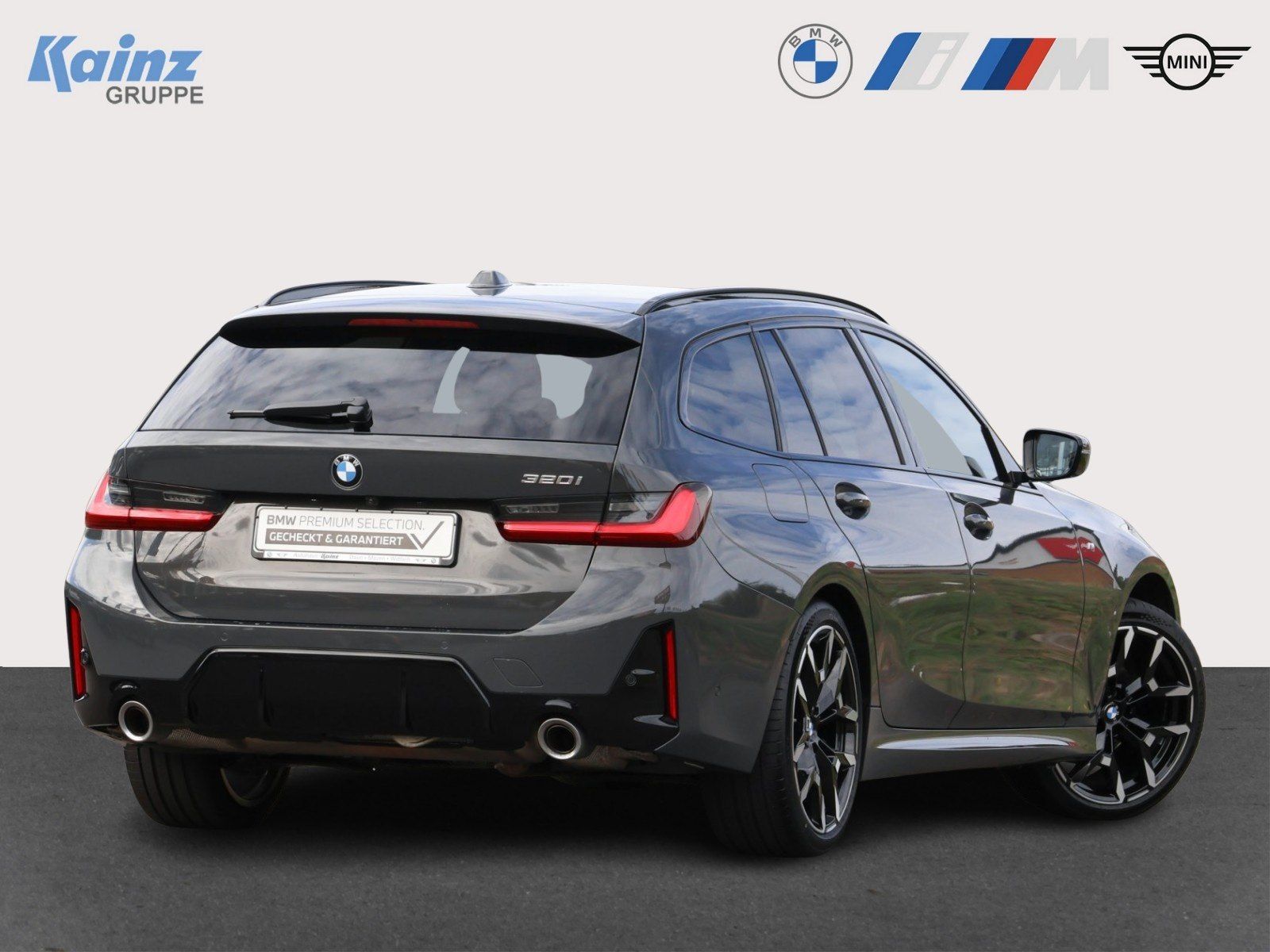 BMW 320i Touring eff.2,99% MSport A foto 2