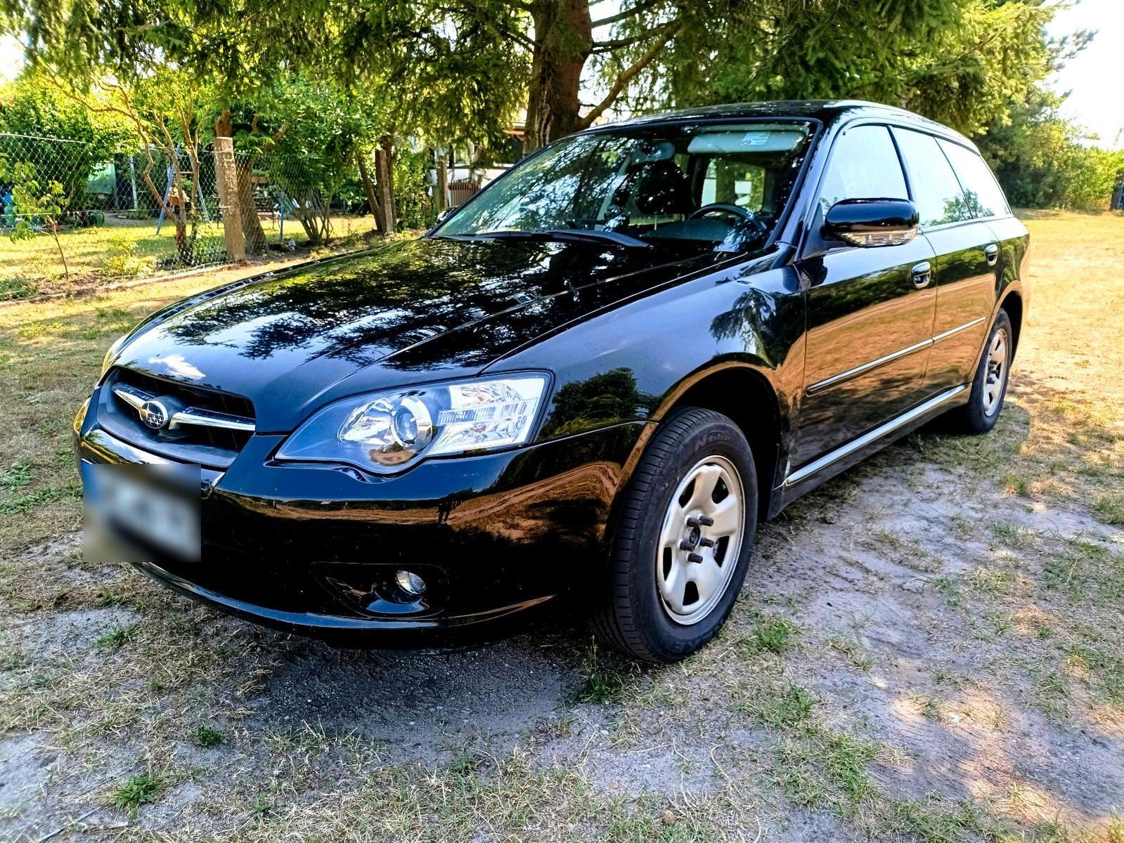 Subaru Legacy 2006 — interior