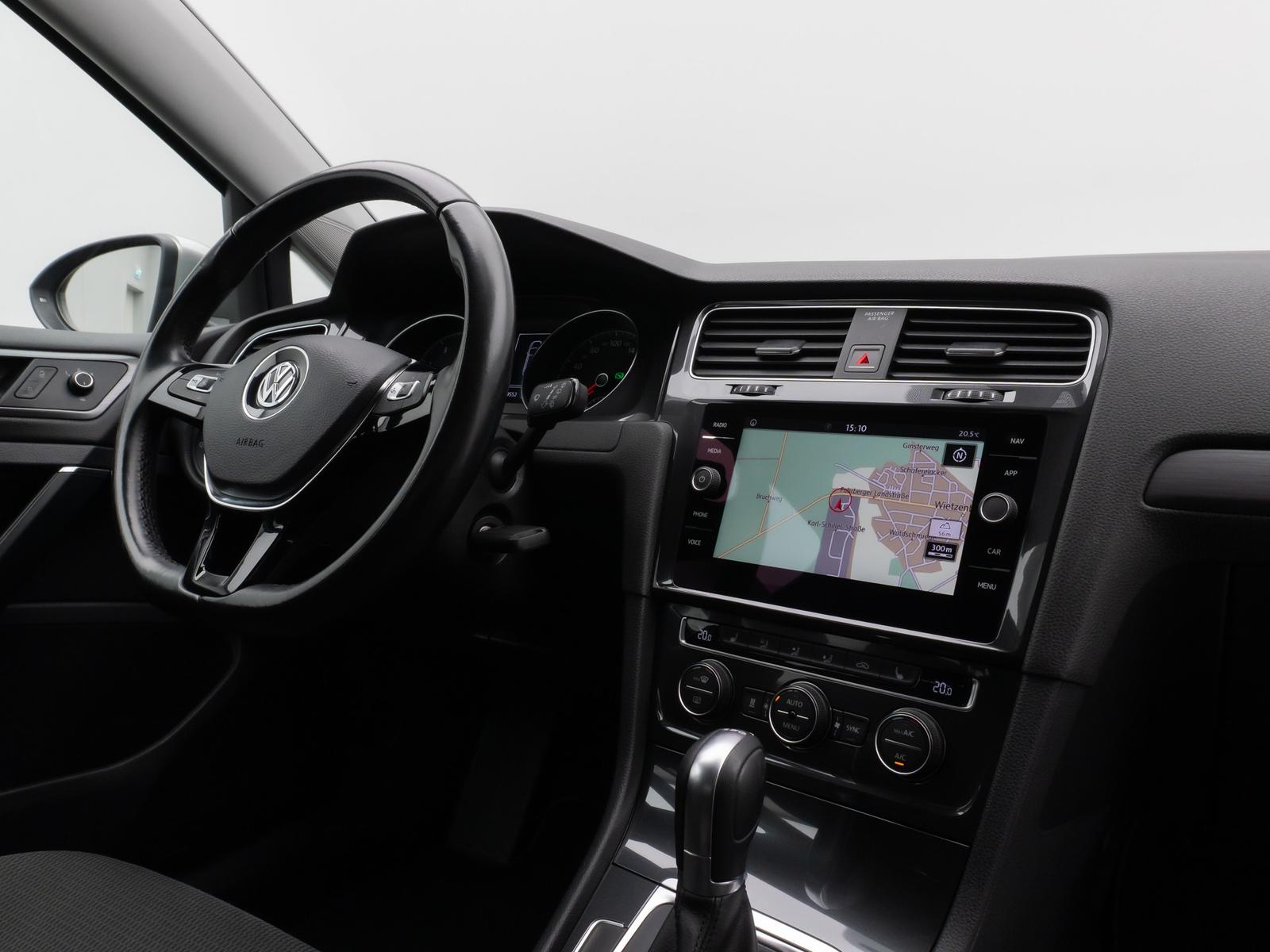 Volkswagen Golf VII Variant Comfortline Navi PDC Standheiz