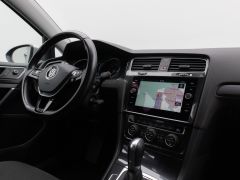 Foto Nummer 34: VW Golf